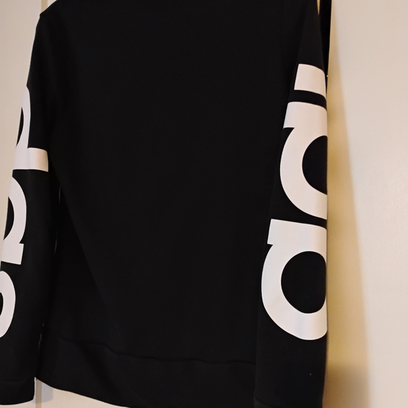 Adidas sweatshirt - Picture 1 of 3
